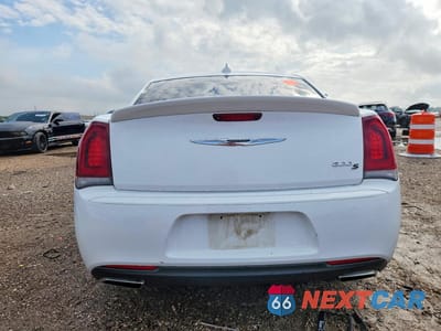 Zdjęcie 6 z 12 samochodu: 2020 CHRYSLER 300 S VIN:2C3CCABT9LH239083 - miniatura