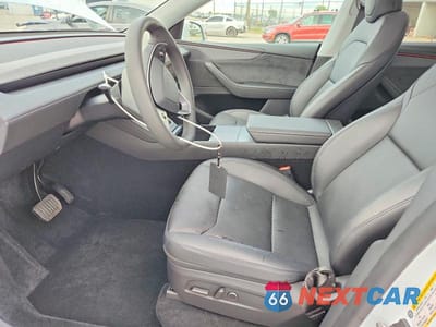 Zdjęcie 7 z 12 samochodu: 2026 TESLA MODEL Y VIN:7SAYGDEDXTF407138 - miniatura