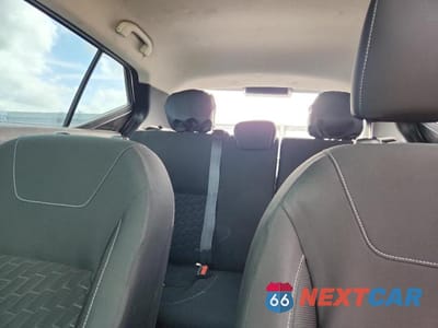 Zdjęcie 10 z 14 samochodu: 2021 NISSAN KICKS S VIN:3N1CP5BV8ML497051 - miniatura