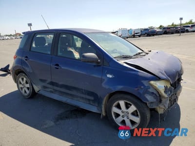 Czwarte zdjęcie samochodu z boku: 2004 SCION XA BASE VIN:JTKKT604240045249 - miniatura