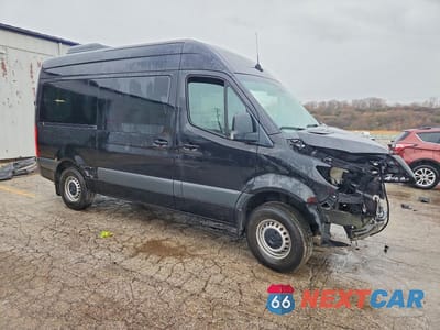 Czwarte zdjęcie samochodu z boku: 2023 MERCEDES-BENZ SPRINTER 2500 VIN:W1Z40FHY1PT141304 - miniatura