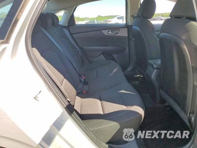 Zdjęcie 10 z 12 samochodu: 2020 KIA FORTE LXS VIN:3KPF24AD9LE190664 - miniatura