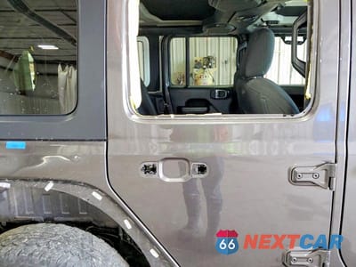 Zdjęcie 11 z 14 samochodu: 2021 JEEP WRANGLER UNLIMITED SPORT VIN:1C4HJXDN1MW761086 - miniatura