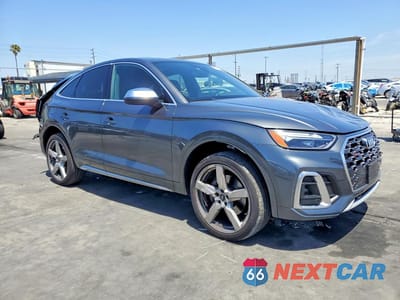 Czwarte zdjęcie samochodu z boku: 2022 AUDI SQ5 SPORTBACK PREMIUM VIN:WA114AFY6N2107782 - miniatura
