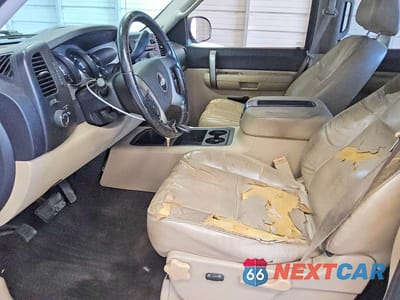 Zdjęcie 7 z 12 samochodu: 2008 CHEVROLET SILVERADO C1500 VIN:2GCEC13J781132308 - miniatura