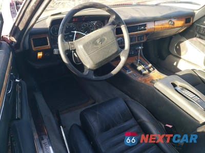 Zdjęcie 8 z 12 samochodu: 1992 JAGUAR XJS VIN:SAJNW4842NC181578 - miniatura