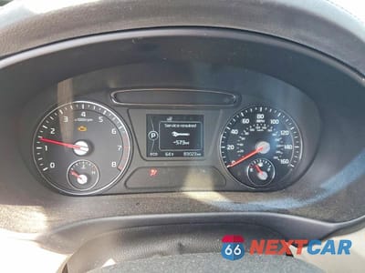 Zdjęcie 9 z 13 samochodu: 2017 KIA SORENTO LX VIN:5XYPG4A38HG222530 - miniatura