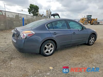 Trzecie zdjęcie samochodu z tyłu: 2010 NISSAN ALTIMA 2.5 VIN:1N4AL2AP6AN479814 - miniatura