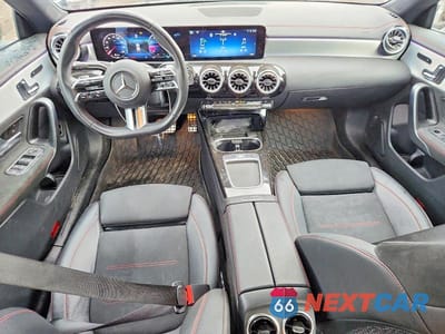 Zdjęcie 8 z 12 samochodu: 2024 MERCEDES-BENZ CLA 250 4MATIC VIN:W1K5J4HB3RN450442 - miniatura