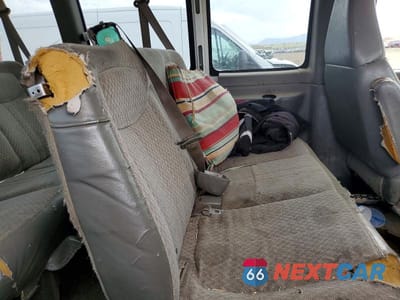 Zdjęcie 11 z 13 samochodu: 2006 CHEVROLET EXPRESS G3500 VIN:1GAHG39U361142375 - miniatura