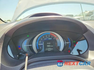 Zdjęcie 9 z 12 samochodu: 2010 HONDA INSIGHT EX VIN:JHMZE2H71AS036189 - miniatura