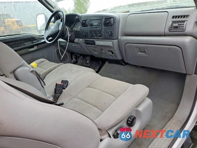 Zdjęcie 8 z 12 samochodu: 2007 FORD F250 SUPER DUTY VIN:1FTSX21Y67EA89588 - miniatura