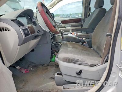 Zdjęcie 7 z 13 samochodu: 2011 CHRYSLER TOWN AND COUNTRY VIN:2A4RR5D13AR414274 - miniatura
