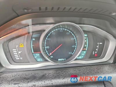 Zdjęcie 9 z 12 samochodu: 2015 VOLVO XC60 T5 PREMIER+ VIN:YV440MDC9F2621857 - miniatura