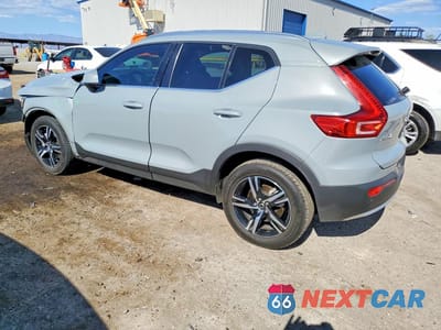 Drugie zdjęcie samochodu z przodu: 2024 VOLVO XC40 CORE VIN:YV4L12UK5R2284872 - miniatura