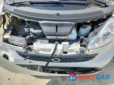 Zdjęcie 11 z 13 samochodu: 2013 SMART FORTWO PURE VIN:WMEEJ3BA8DK666805 - miniatura