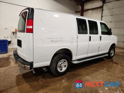 Trzecie zdjęcie samochodu z tyłu: 2025 CHEV EXPRESS G2500 VIN:1GCWGAFP1S1177847 - miniatura