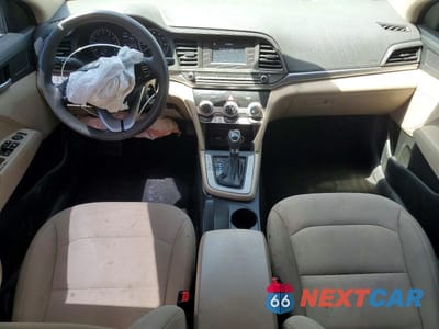 Zdjęcie 8 z 12 samochodu: 2019 HYUNDAI ELANTRA SE VIN:5NPD74LF7KH486770 - miniatura