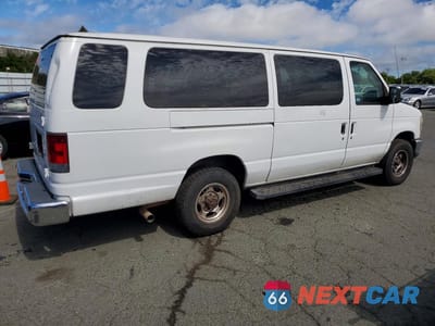 Trzecie zdjęcie samochodu z tyłu: 2008 FORD ECONOLINE E350 SUPER DUTY WAGON VIN:1FBSS31L28DB14233 - miniatura
