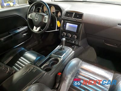 Zdjęcie 8 z 12 samochodu: 2014 DODGE CHALLENGER SXT VIN:2C3CDYAG6EH154117 - miniatura