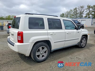 Trzecie zdjęcie samochodu z tyłu: 2010 JEEP PATRIOT SPORT VIN:1J4NF2GB9AD622365 - miniatura