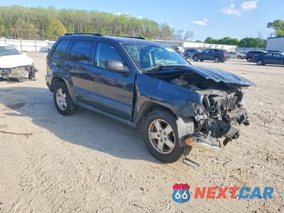 Czwarte zdjęcie samochodu z boku: 2006 JEEP GRAND CHEROKEE LAREDO VIN:1J4HR48N16C160423 - miniatura