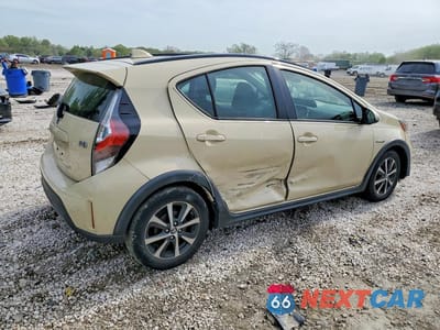 Trzecie zdjęcie samochodu z tyłu: 2018 TOYOTA PRIUS C TWO VIN:JTDKDTB3XJ1604625 - miniatura
