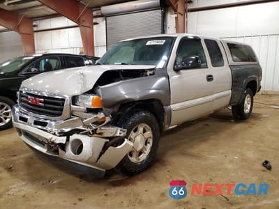 2005 GMC NEW SIERRA K1500 1GTEK19B45E169684 - główne zdjęcie licytacji z USA - miniatura