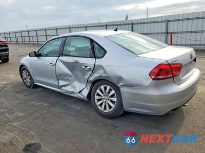 Drugie zdjęcie samochodu z przodu: 2013 VOLKSWAGEN PASSAT S VIN:1VWAH7A37DC008774 - miniatura