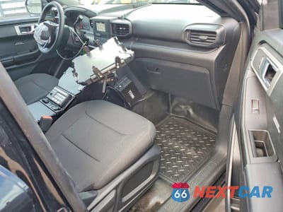 Zdjęcie 8 z 13 samochodu: 2022 FORD EXPLORER VIN:1FM5K8AB2NGA06472 - miniatura