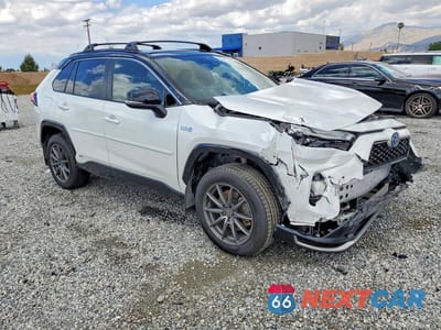 Czwarte zdjęcie samochodu z boku: 2023 TOYOTA RAV4 PRIME XSE VIN:JTMEB3FV4PD122156 - miniatura