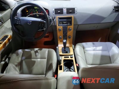 Zdjęcie 8 z 13 samochodu: 2008 VOLVO S40 2.4I VIN:YV1MS390682385929 - miniatura