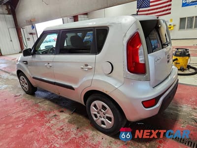 Drugie zdjęcie samochodu z przodu: 2012 KIA SOUL BASE VIN:KNDJT2A56C7435859 - miniatura