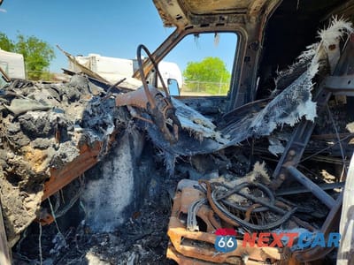 Zdjęcie 7 z 11 samochodu: 1994 FORD E350 BOX TRUCK VIN:1FDKE37G6RHA55187 - miniatura