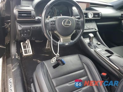 Zdjęcie 8 z 12 samochodu: 2016 LEXUS RC 300 VIN:JTHSM5BC7G5001482 - miniatura