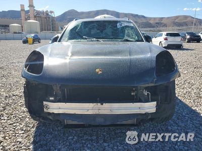 Piąte zdjęcie samochodu w środku: 2019 PORSCHE MACAN VIN:WP1AA2A51KLB03807 - miniatura
