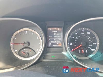 Zdjęcie 9 z 13 samochodu: 2016 HYUNDAI SANTAFE VIN:5XYZUDLB6GG377212 - miniatura