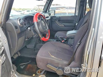 Zdjęcie 7 z 13 samochodu: 2013 JEEP WRANGLER UNLIMITED SPORT VIN:1C4BJWDG2DL659797 - miniatura
