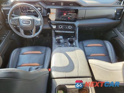 Zdjęcie 8 z 11 samochodu: 2025 GMC SIERRA K1500 AT4 VIN:3GTUUEEL7SG314801 - miniatura