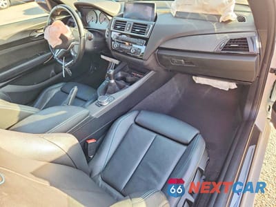 Zdjęcie 8 z 12 samochodu: 2017 BMW M2 VIN:WBS1H9C33HV887897 - miniatura