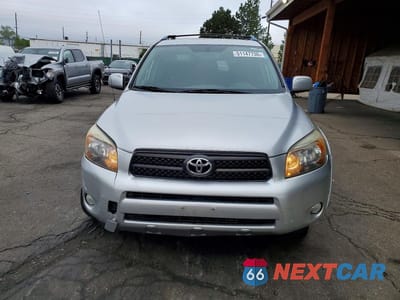 Piąte zdjęcie samochodu w środku: 2006 TOYOTA RAV4 SPORT VIN:JTMBD32V165002276 - miniatura
