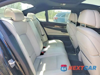 Zdjęcie 10 z 12 samochodu: 2014 BMW 750 VIN:WBAYB6C55ED224398 - miniatura