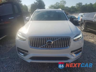 Piąte zdjęcie samochodu w środku: 2024 VOLVO XC90 VIN:YV4062PFXR1163666 - miniatura
