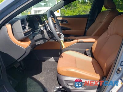 Zdjęcie 7 z 12 samochodu: 2025 TOYOTA CROWN SIGNIA XLE VIN:JTDACAAJ6S3025964 - miniatura