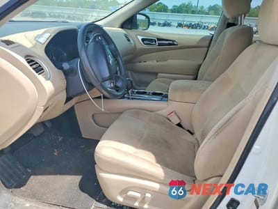 Zdjęcie 7 z 12 samochodu: 2016 NISSAN PATHFINDER SV VIN:5N1AR2MN7GC602524 - miniatura