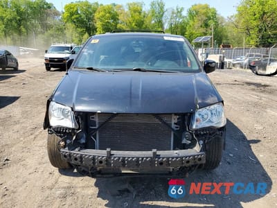 Piąte zdjęcie samochodu w środku: 2018 DODGE GRAND CARAVAN SXT VIN:2C4RDGCG7JR265244 - miniatura