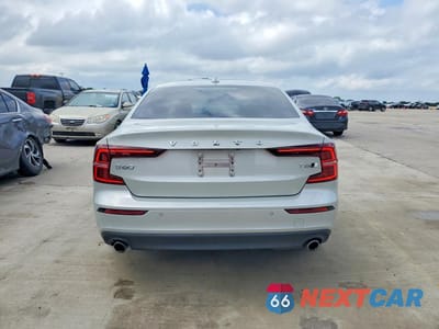 Zdjęcie 6 z 12 samochodu: 2019 VOLVO S60 T6 MOMENTUM VIN:7JRA22TK7KG003545 - miniatura