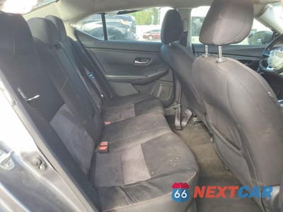 Zdjęcie 10 z 12 samochodu: 2021 NISSAN SENTRA SR VIN:3N1AB8DV1MY318601 - miniatura