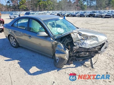 Czwarte zdjęcie samochodu z boku: 2008 HYUNDAI SONATA GLS VIN:5NPET46C48H363499 - miniatura