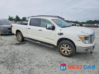 Czwarte zdjęcie samochodu z boku: 2016 NISSAN TITAN XD SL VIN:1N6BA1F45GN508190 - miniatura